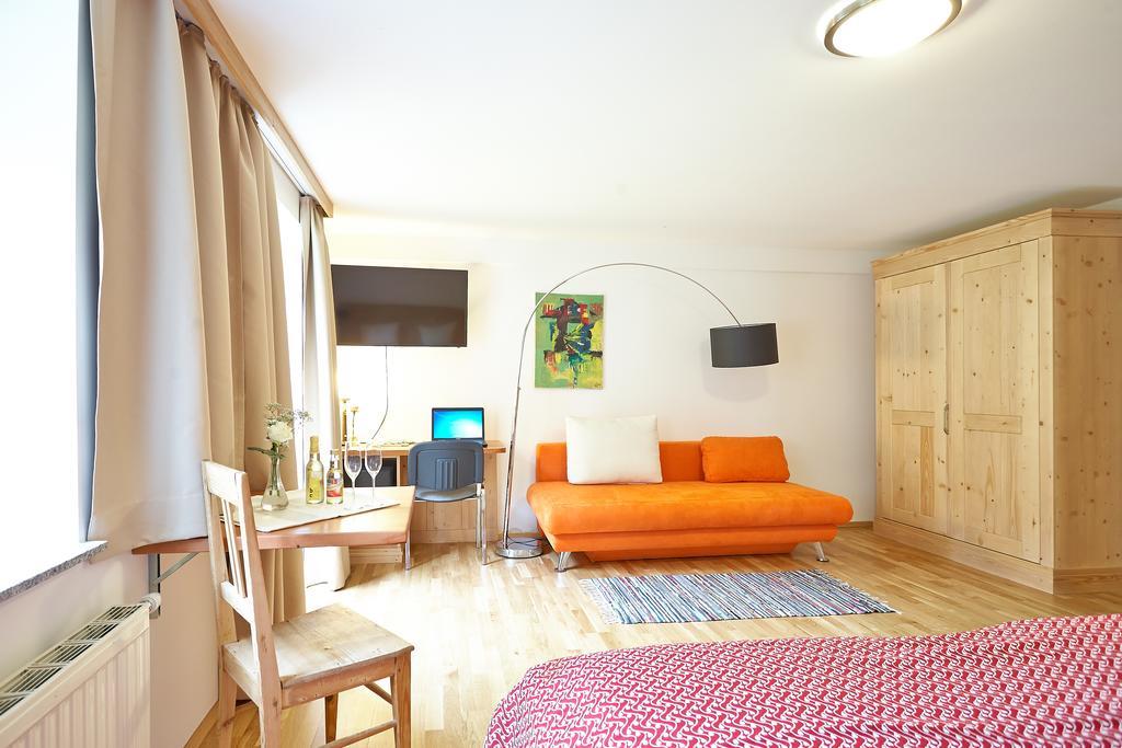 Gasthof Hotel Schiffsmeisterhaus Ardagger Markt Buitenkant foto